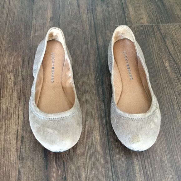 2 for $16.00 Lucky Brand Emmie - size 5 - Picture 2 of 7